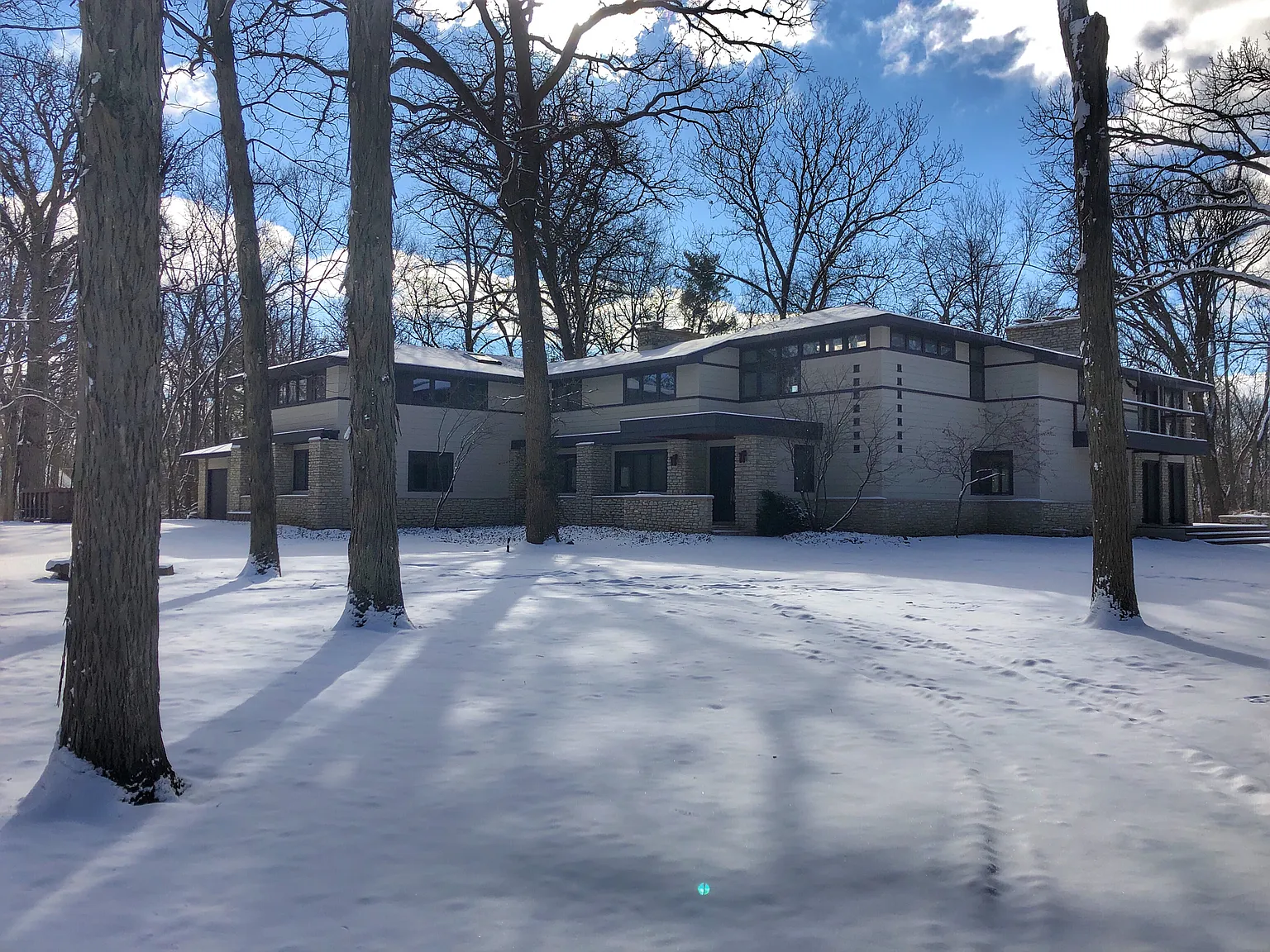 33W265 Shagbark Ln photo 1