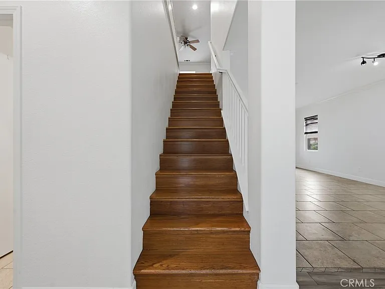 2180 Stonewood St — Photo 31