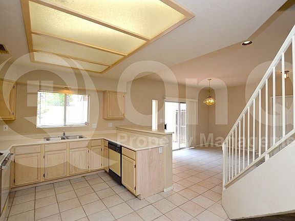 4th image of 5028 E Siesta Dr Unit 2
