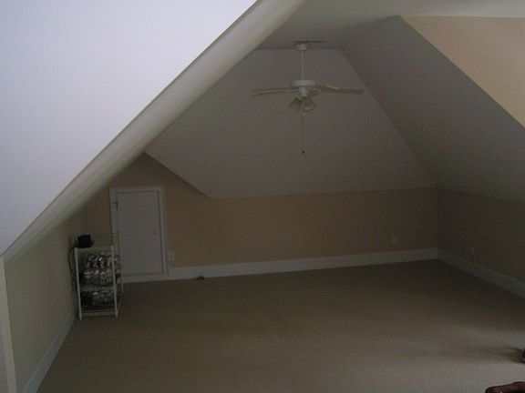 huge bonus room over 3 car garage