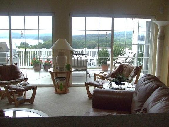 Open Living Room, Deck and View to Lake