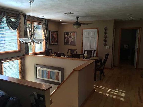 5th image of 17 Almond Dr