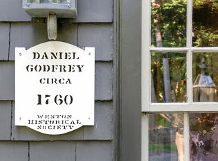 4 Norfield Rd, Weston, CT 06883