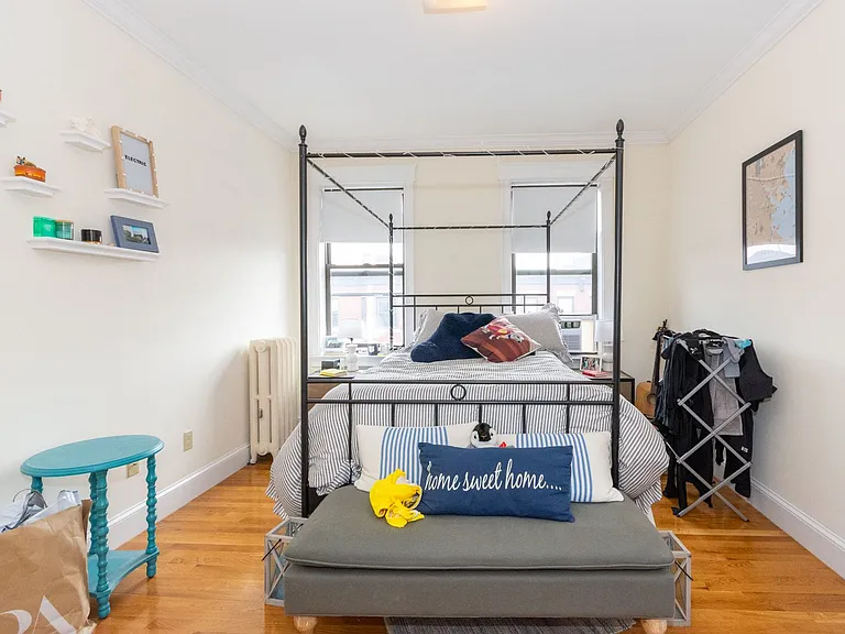 31 Glenville Ave #6 — Photo 5