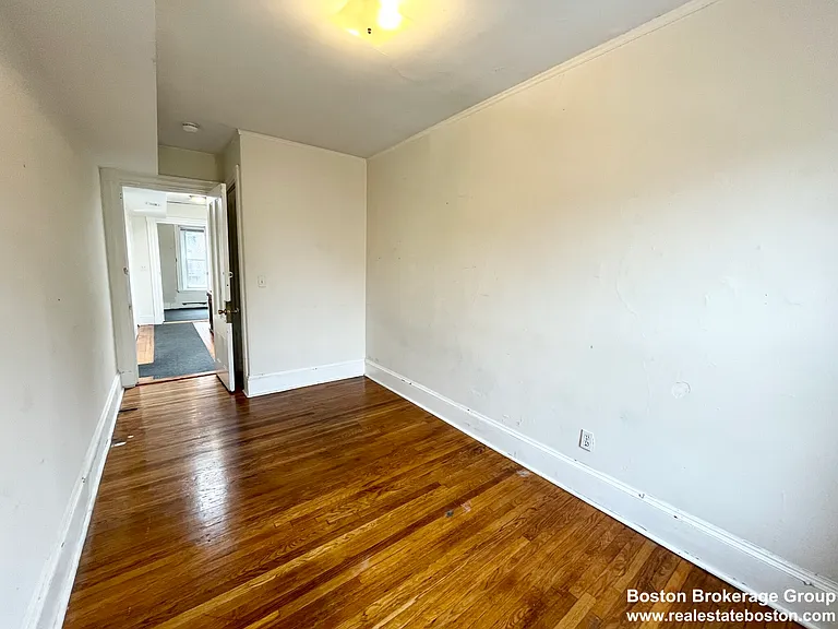 76 Saint Stephen St #3 — Photo 3