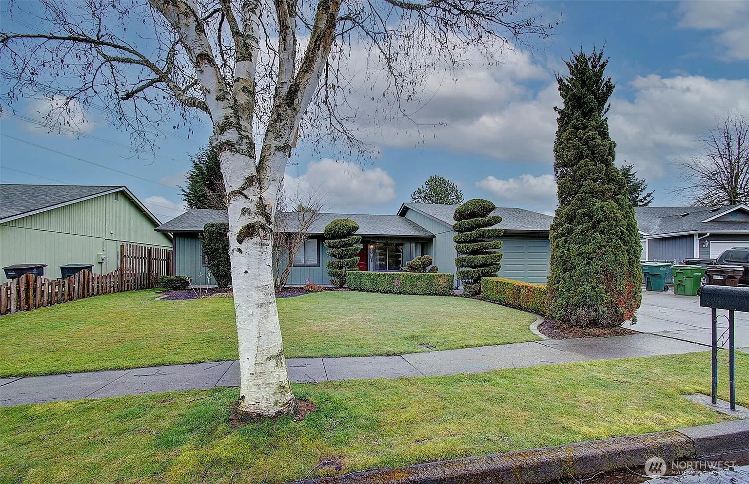 5305 Oriole Drive photo 1