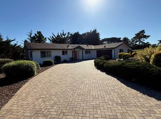 26000 Carmel Knolls Dr, Carmel, CA 93923