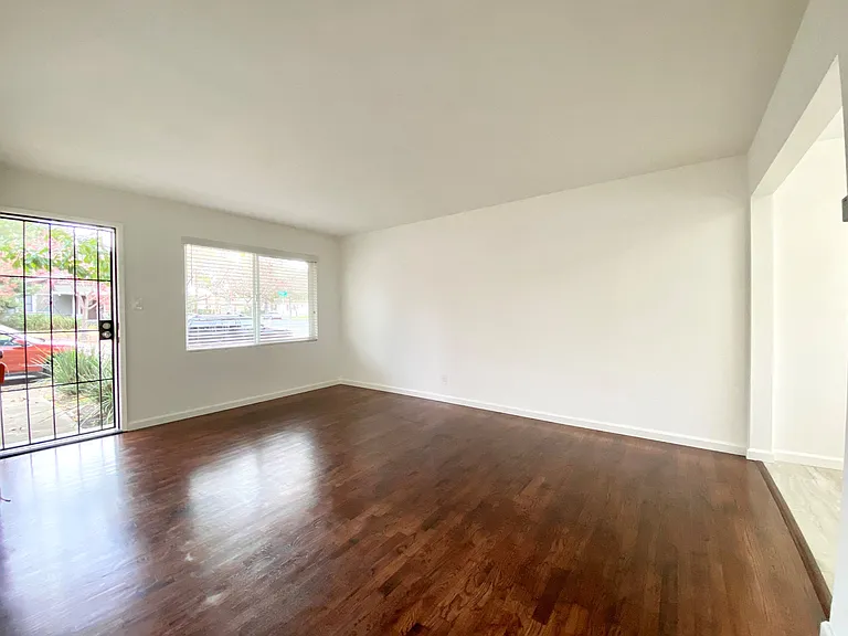 1211 Jefferson St — Photo 23