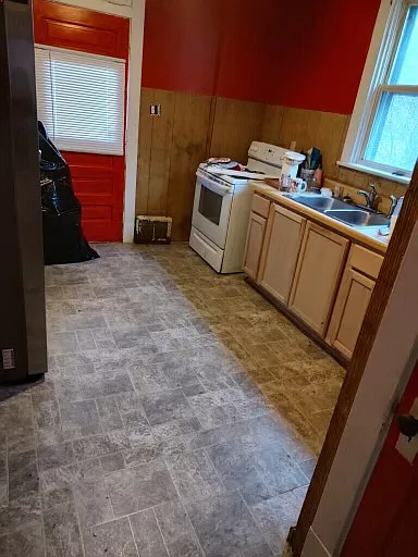 3 bed, 1344 sqft, $925 — Photo 3