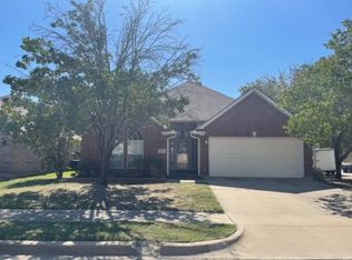 8950 River Trails Blvd, Fort Worth, TX 76118