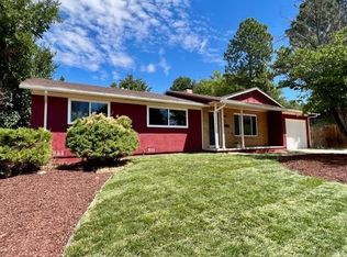 67 Loch Lomond Ln, Pueblo, CO 81001