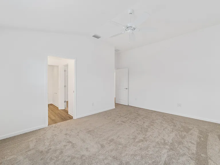 4323 Arch Way — Photo 8