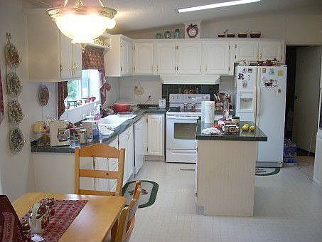 2nd image of 3439 Brownsville Rd