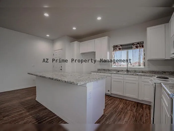 8477 W Concordia Dr — Photo 5