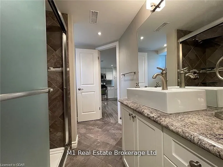 25 Promenade Rd #LOWER — Photo 6