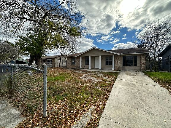3rd image of 7446 Brook Valley Dr