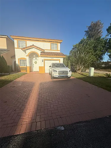 14353 SW 134th Ct Photo 1