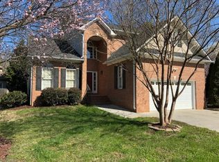3945 Bridal Crossing Ct, Winston Salem, NC 27106