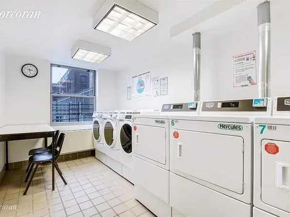 41-02 Queens Boulevard image 6 of 6