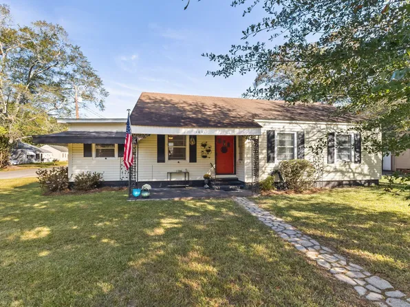 1011 Mamie St, Hattiesburg, MS 39401