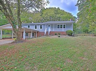 2494 Jackie Moore Cir, Acworth, GA 30102