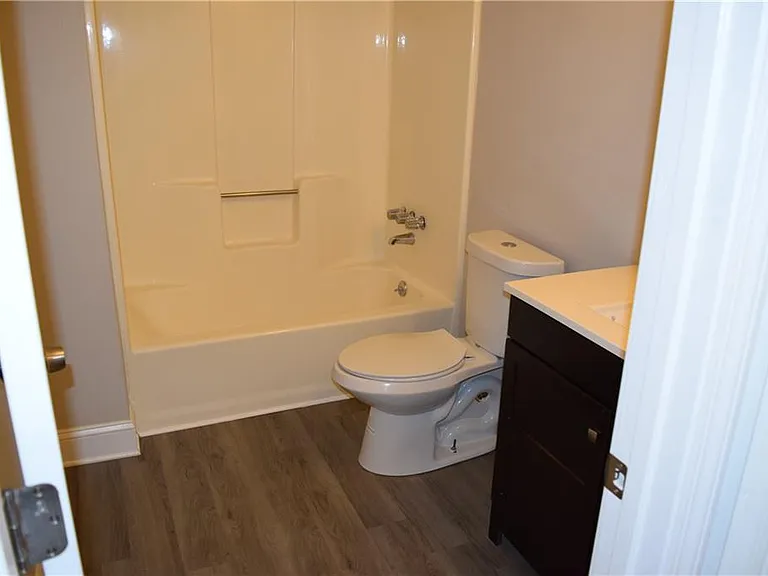 227 Goshen Ln — Photo 12