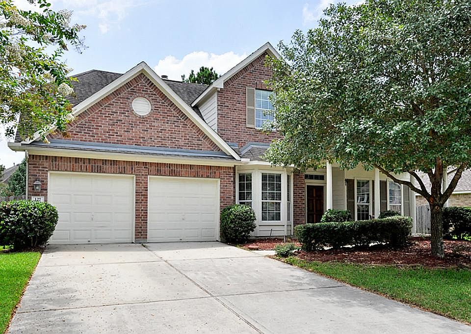 1st image of 127 N Hawthorne Hollow Cir