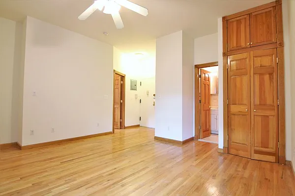 Rented by JK Dansar Corp | media 5