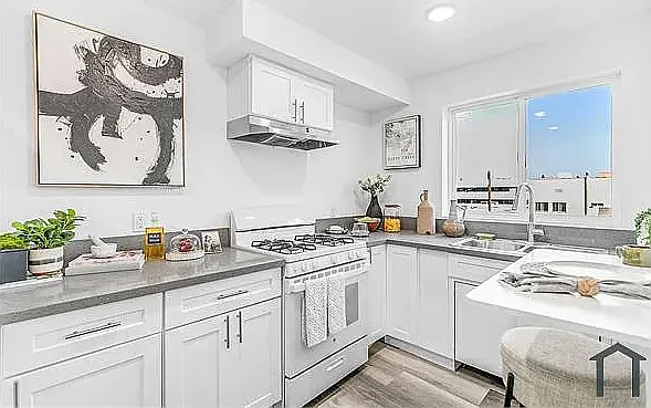 1 bed, $1,925 — Photo 4