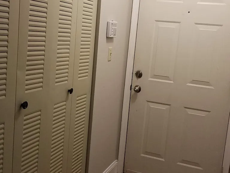 703 Jesse Way — Photo 2