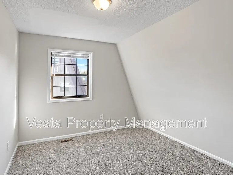 588 Ray Hill Rd #A — Photo 53