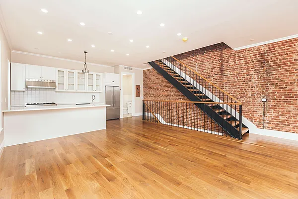 Rented by Nooklyn NYC LLC | media 1