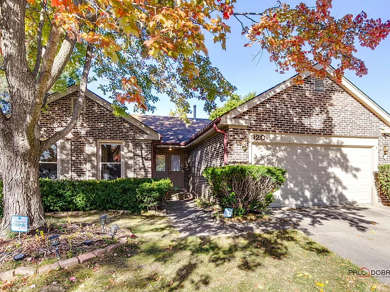 920 Lee Ct — Photo 2