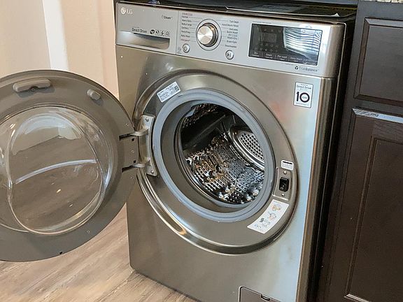 LG All-in-One WiFi-Enabled 2.3CuFt Washer and ELECTRIC Ventless Dryer