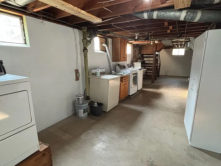 981 Hartford St — Photo 23