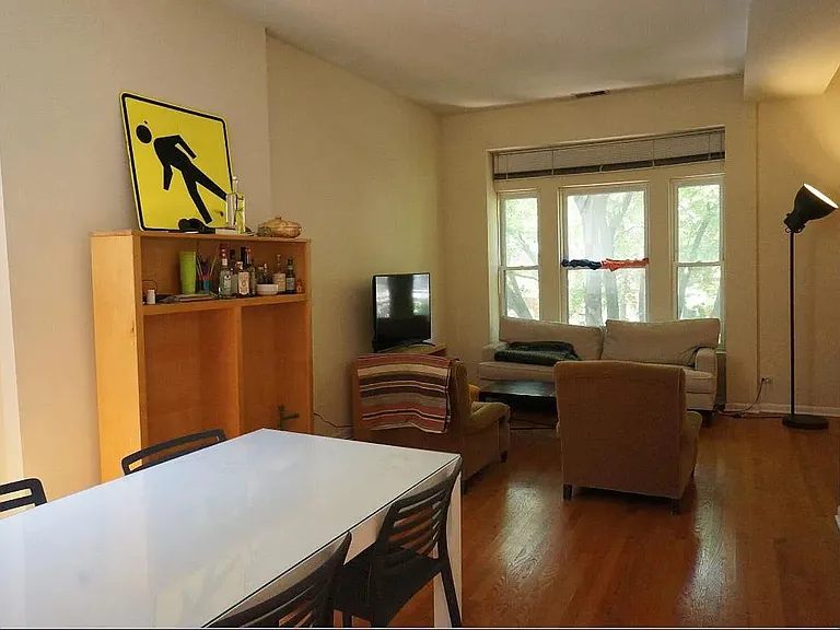 1507 N Hudson Ave — Photo 3