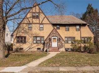 29 Brewster Ter, New Rochelle, NY 10804