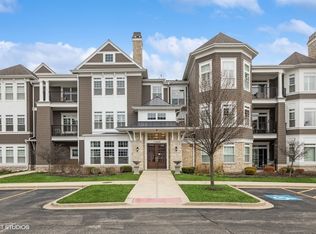 7 E Kennedy Ln APT 305, Hinsdale, IL