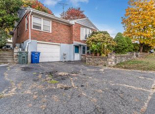 77 Alexander Ave, Bridgeport, CT 06606