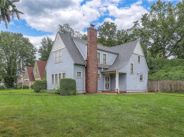 4415 Sunrise Dr, Kansas City, MO 64123