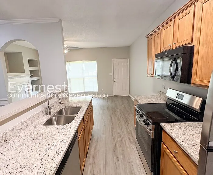 8514 Kaden Dr — Photo 5