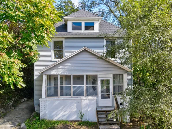 516 Harlan Ave NE, Grand Rapids, MI 49503