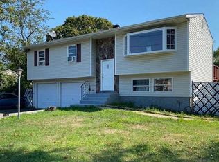 37 Island Ave, Brentwood, NY 11717