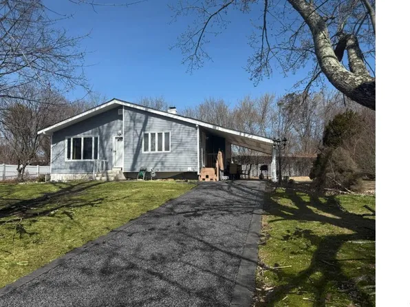 (undisclosed Address), Brentwood, NY 11717