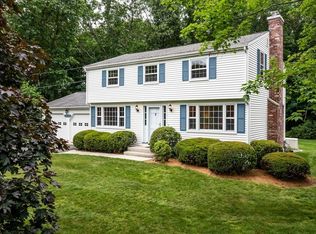 38 Cobblestone Rd, Longmeadow, MA 01106
