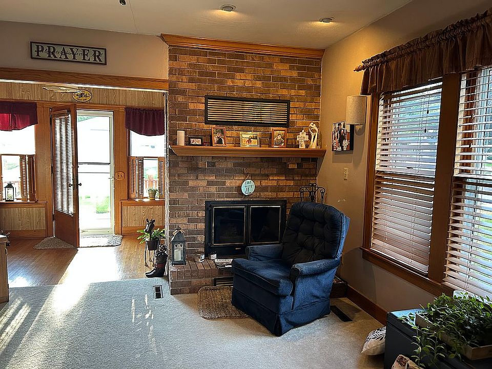 2nd image of 212 Colorado Ave NW