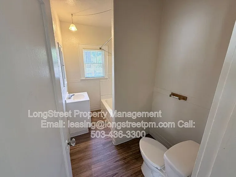 588 Knapps Pl NE — Photo 15