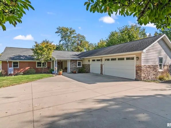 108 E Hazel Dell, Springfield, IL 62712