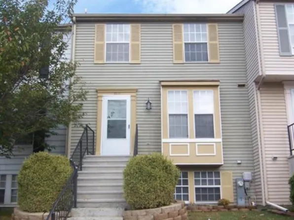 1011 Pirates Ct, Edgewood, MD 21040