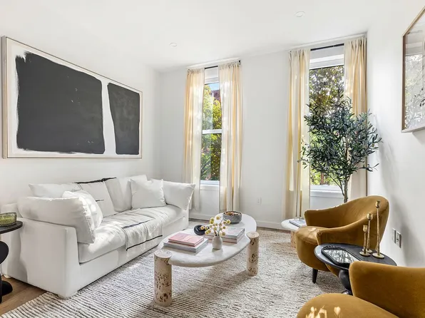 171 Calyer St APT 2C, Brooklyn, NY 11222